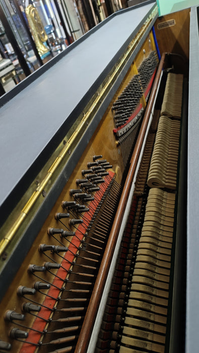 Hugel & Co Pianoforte verticale