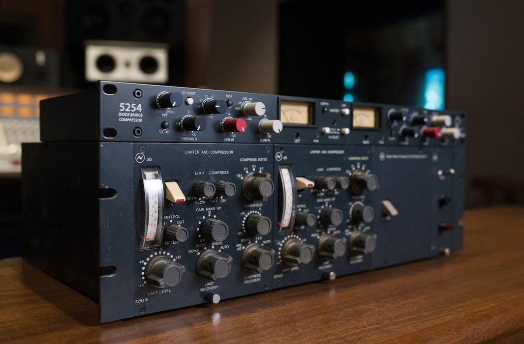 RUPERT NEVE DESIGNS 5254 Dual Diode Bridge Compressor